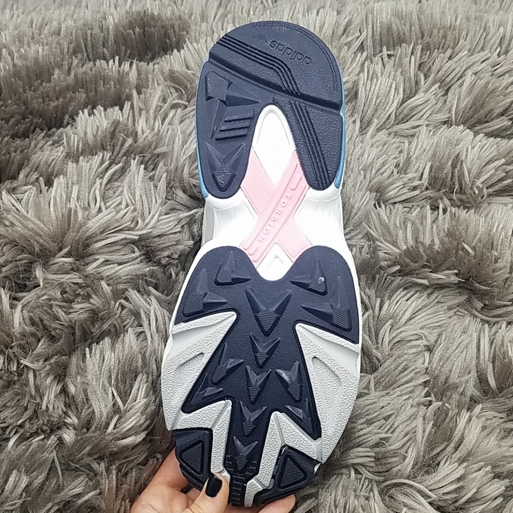 Adidas Falcon - Picture 3 of 4